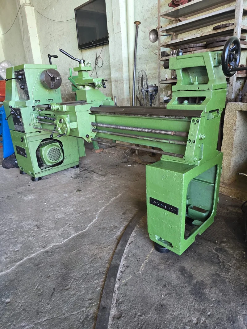 Torno Imor Oficina 520 - Tornos | Hercules Equipamentos